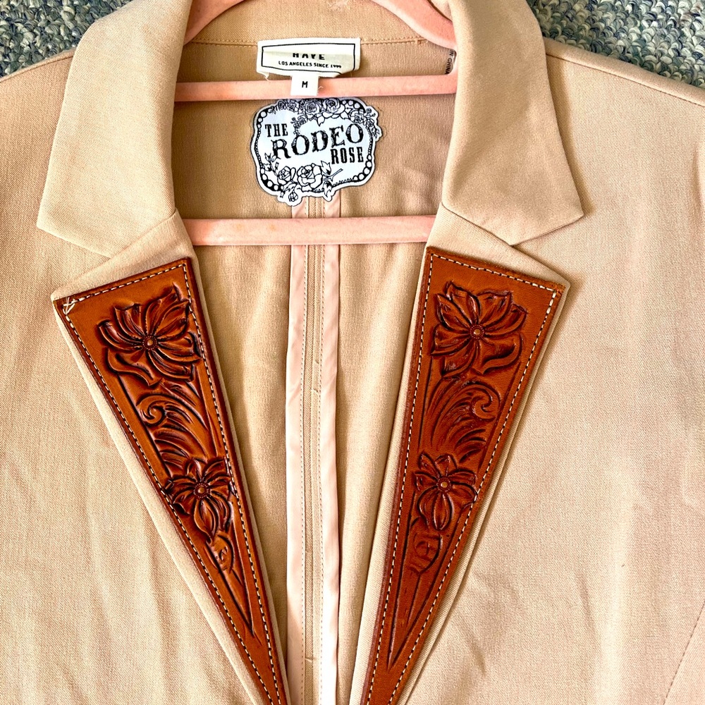 🌵🤠Western🤠🌵 Blazer with Tooled Leather- Medium- Sand Colour -EUC